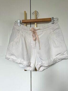 Aritzia Wilfred linen blend shorts small